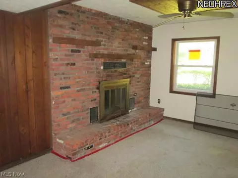 9124 Elm Cir, Windham, OH 44288 photo 3