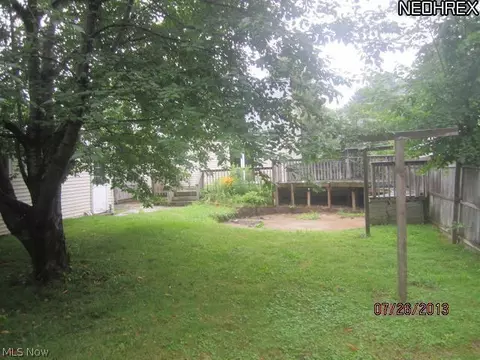 121 Seneca St, Elyria, OH 44035 photo 13