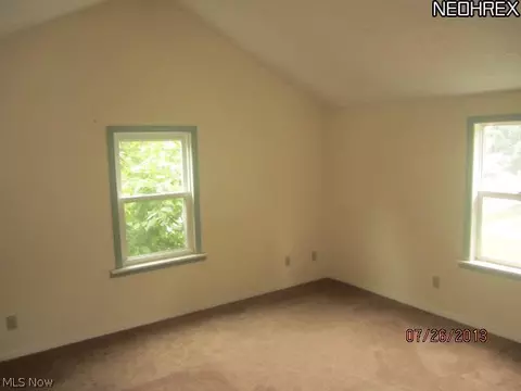 121 Seneca St, Elyria, OH 44035 photo 10
