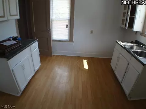 1212 West Ave, Elyria, OH 44035 photo 10