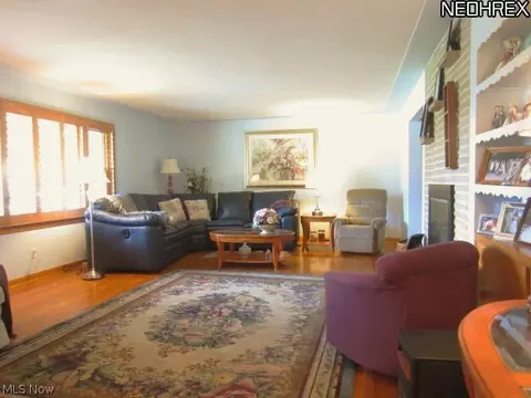 6252 Murray Ridge Rd, Elyria, OH 44035 photo 3