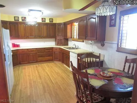 6252 Murray Ridge Rd, Elyria, OH 44035 photo 10