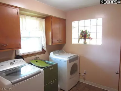 6252 Murray Ridge Rd, Elyria, OH 44035 photo 15