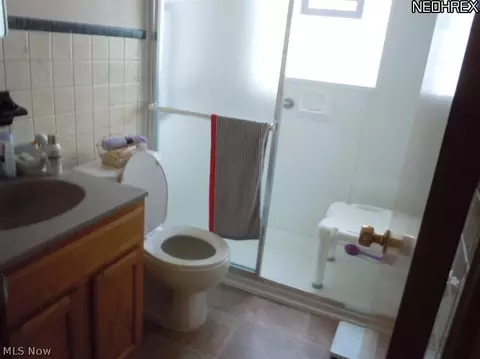 564 Maplewood Ave, Struthers, OH 44471 photo 6