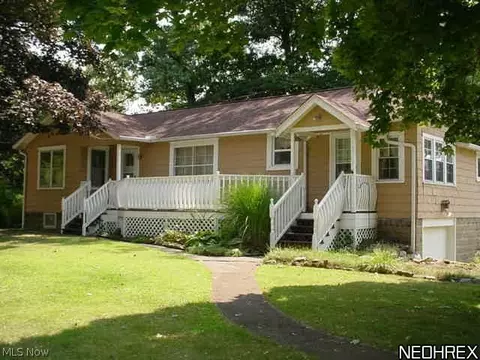 2602 E Waterloo Rd, Akron, OH 44312 photo 1
