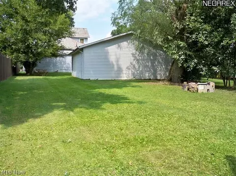 264 E Pine St, Lisbon, OH 44432 photo 12