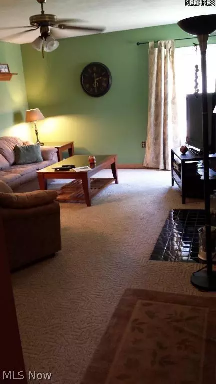 1308 Dover Ave, Dover, OH 44622 photo 4