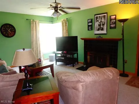 1308 Dover Ave, Dover, OH 44622 photo 6