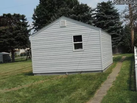 1427 Oak St, Dover, OH 44622 photo 16