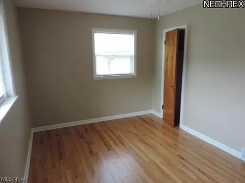 1427 Oak St, Dover, OH 44622 photo 6