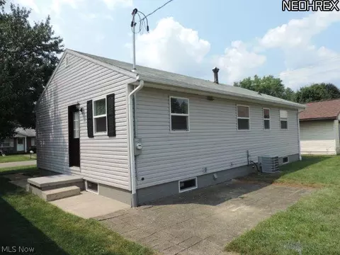 1427 Oak St, Dover, OH 44622 photo 17