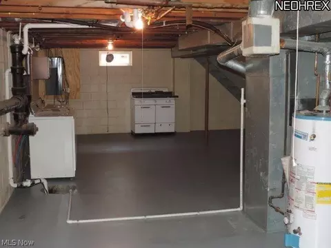 1427 Oak St, Dover, OH 44622 photo 10