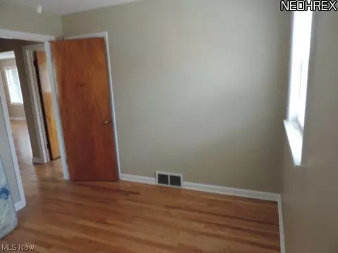 1427 Oak St, Dover, OH 44622 photo 7