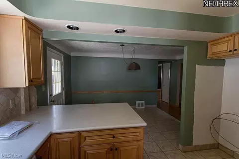 1751 Rush Rd, Wickliffe, OH 44092 photo 3