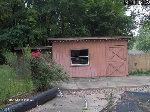 8675 State Route 303, Windham, OH 44288 photo 3
