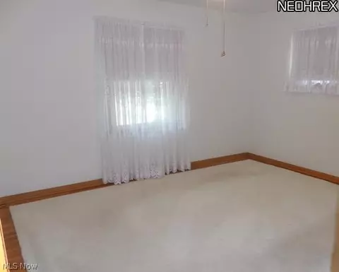 827 Pendley Rd, Willowick, OH 44095 photo 9