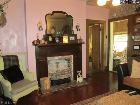 225 Pine St, Freeport, OH 43973 photo 8