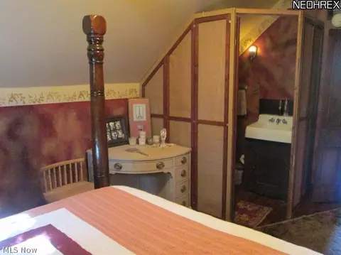 225 Pine St, Freeport, OH 43973 photo 13