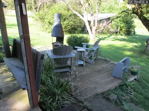 225 Pine St, Freeport, OH 43973 photo 5