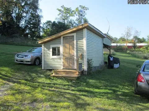 225 Pine St, Freeport, OH 43973 photo 19