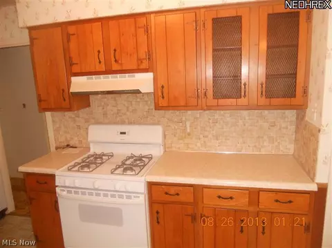 430 E 270 St, Euclid, OH 44132 photo 8
