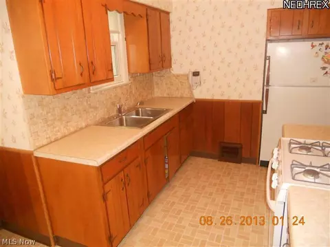 430 E 270 St, Euclid, OH 44132 photo 9