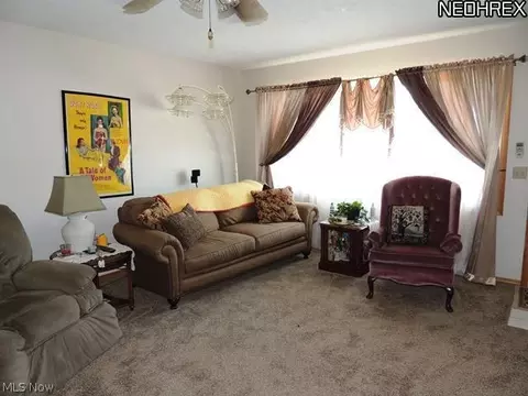 7002 Gilbert Ave, Parma, OH 44129 photo 7