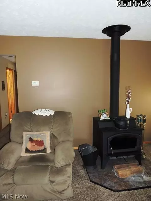 7002 Gilbert Ave, Parma, OH 44129 photo 9