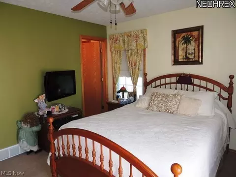 7002 Gilbert Ave, Parma, OH 44129 photo 15
