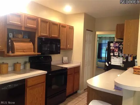 1209 E 17th St, Ashtabula, OH 44004 photo 6