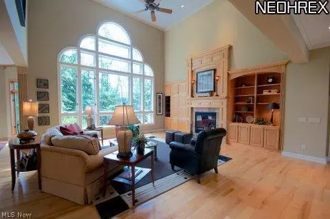 4420 High Ridge Trl, Akron, OH 44333 photo 3