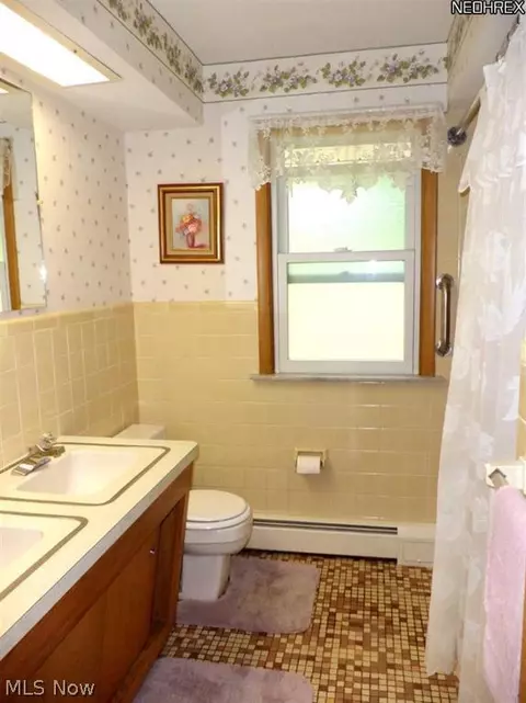 7330 Hillside Rd, Independence, OH 44131 photo 11