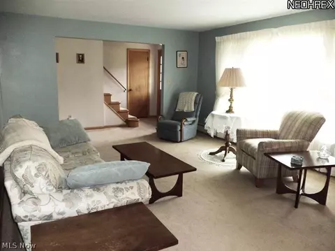 7330 Hillside Rd, Independence, OH 44131 photo 2