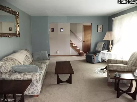 7330 Hillside Rd, Independence, OH 44131 photo 3