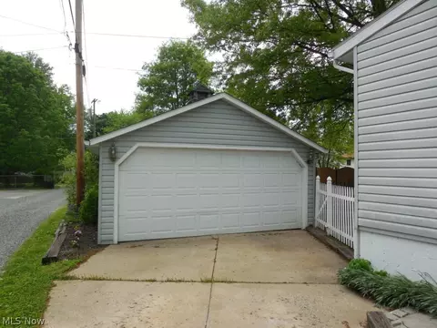 918 Dover Ave, Dover, OH 44622 photo 16