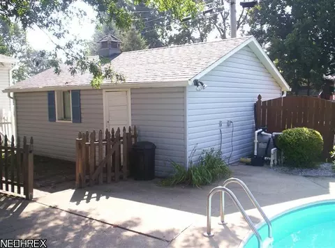 918 Dover Ave, Dover, OH 44622 photo 13