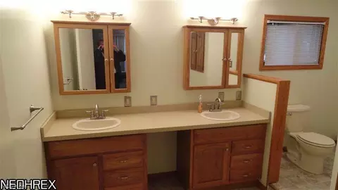 918 Dover Ave, Dover, OH 44622 photo 5