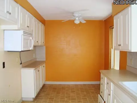 237 Lloyd Rd, Euclid, OH 44132 photo 7