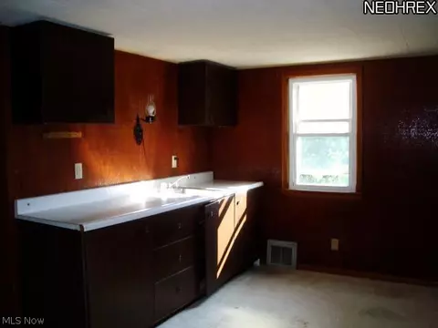 237 Lloyd Rd, Euclid, OH 44132 photo 19
