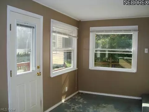 237 Lloyd Rd, Euclid, OH 44132 photo 8