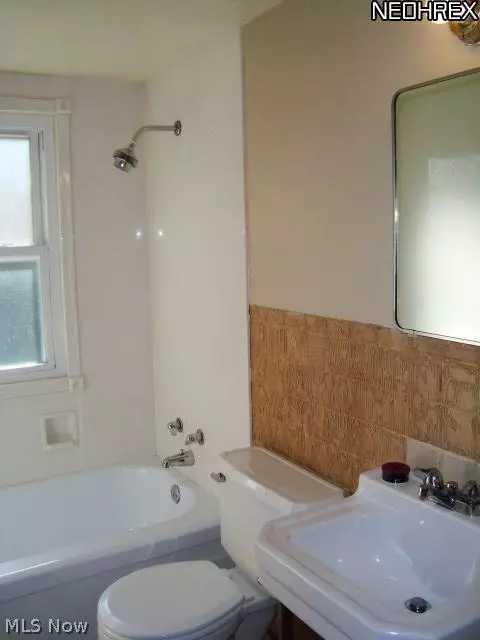 237 Lloyd Rd, Euclid, OH 44132 photo 21
