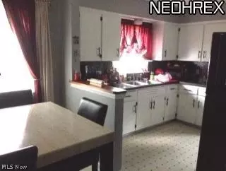 342 Ohio St, Elyria, OH 44035 photo 3