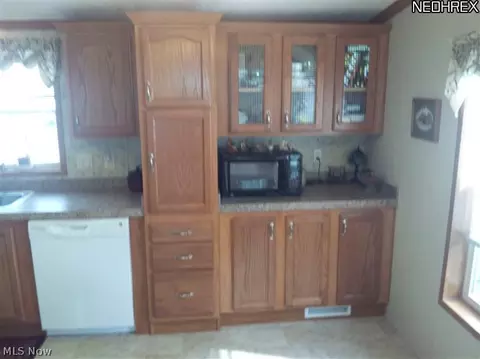 34 Third St, Madison, OH 44057 photo 8