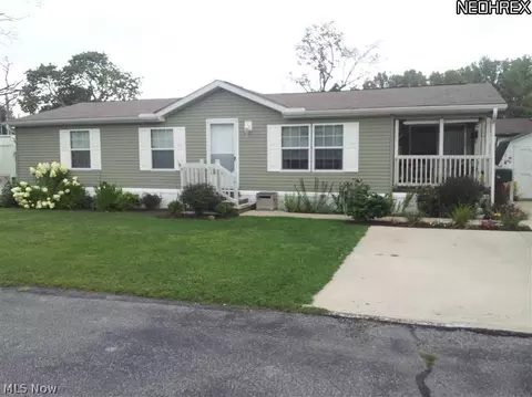 34 Third St, Madison, OH 44057 photo 2