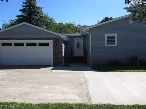 3701 Hull Rd, Huron, OH 44839 photo 3
