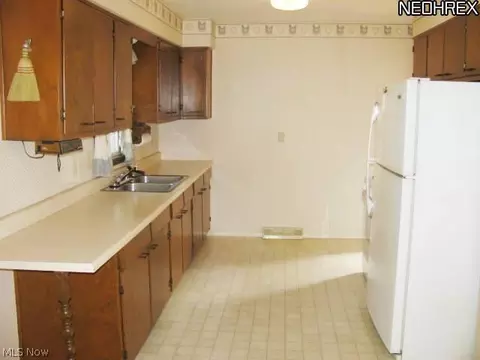 6161 Bramblewood Pl, Mentor, OH 44060 photo 9