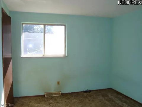 824 Orchard Rd, Willoughby, OH 44094 photo 9