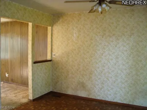 824 Orchard Rd, Willoughby, OH 44094 photo 6