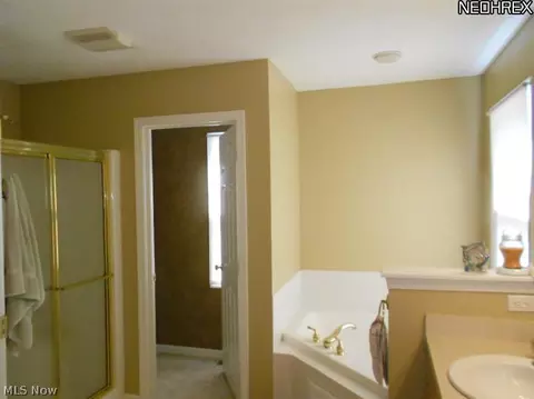 80 Pinehurst Dr, Aurora, OH 44202 photo 12