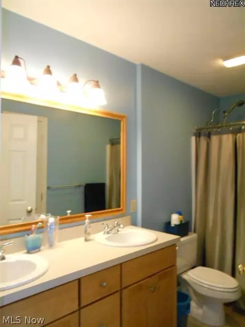 80 Pinehurst Dr, Aurora, OH 44202 photo 17